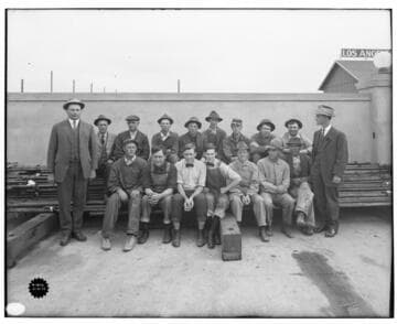 P1.1 - Group Portraits