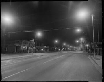 Street lighting in Duarte business area