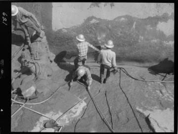 Big Creek - Mammoth Pool - Slush grouting in bottom of cutoff trench