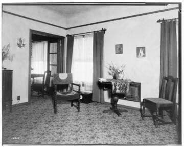 B1.1 - Buildings Miscellaneous - Apartment House (The Davis Apts.) Living Room