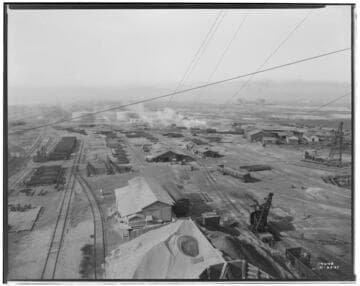 Long Beach Steam Station, Plant #3 - General view of yard