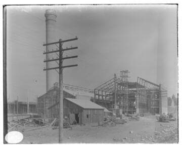 The Los Angeles #3 Steam Plant while under construction
