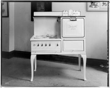 A3.3 - Ranges - Hotpoint Electric Range