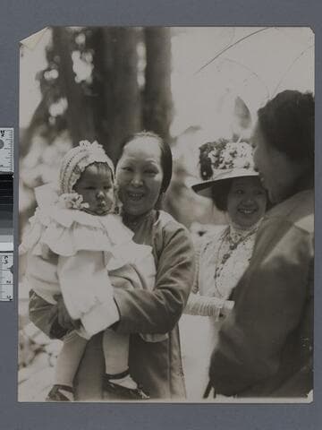 Chinese women and baby, Old Chinatown, Los Angeles