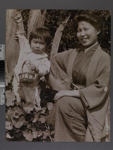 Woman and child, Old Chinatown, Los Angeles