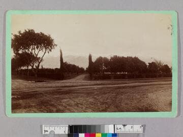 SW entrance to Carmelita