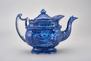 La Fayette at Benjamin Franklin's Tomb Tea Service: Teapot and Lid