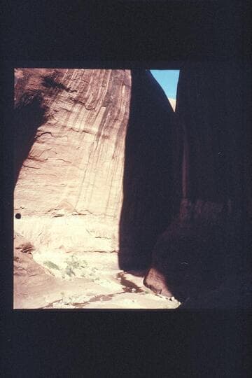 Down into The Narrows (photo taken from near small ruins on right bank)