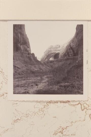 Upstream arch in Davis Gulch