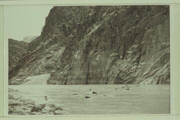 Two of the sadirons dropping into the head of Lake Mead.  The "Mexican Hat II" and the "Joan" with Hugh Cutler and Del Reed at the oars