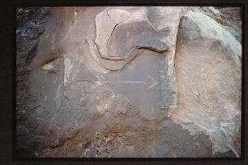 Sign on trail on drop into Horsethief Canyon