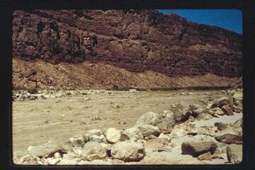 Across Badger Rapid from left bank, prel. gauge 7280 cfs