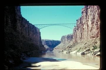 Navajo Bridge, prel. gauge 5850 cfs