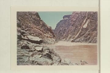 Grapevine Rapid.  Noon.  Bright Angel gauge:  18,700 cfs