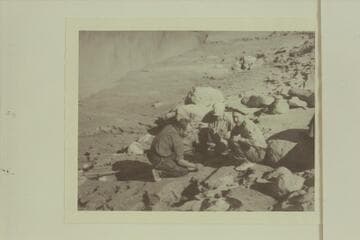 Boat talk at Diamond Creek; Buzz Holmstrom diagrams rapids for Spencer and Clark; Diamond Creek