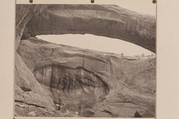 Hawkeye Arach.  Jorgen Visbak and Bill Belknap at left