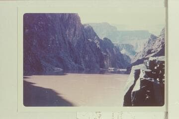 Downriver from Epsom Beach; Mile 92 1/4