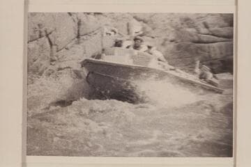 Brian Rowlands drives the "Rattlesnake" in Mile 217 Rapid