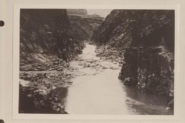 Mattowicketti Rapid, Lava Cliff Rapid