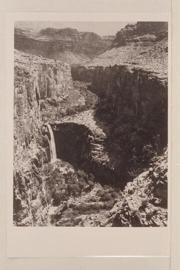 Havasu Canyon and Mooney Falls from canyon rim