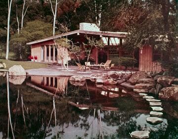 Hall, Zola, residence