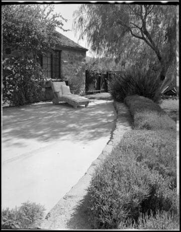 [Patios and barbecues]