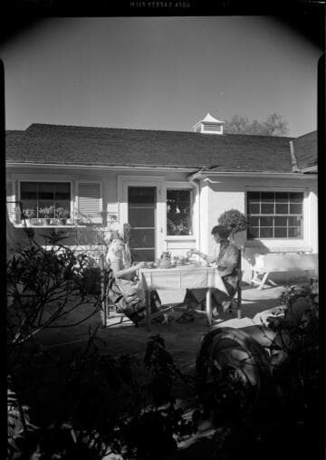 Baker, Helen and Ruth, residence