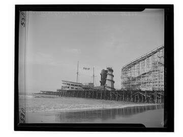 Venice Pier being razed