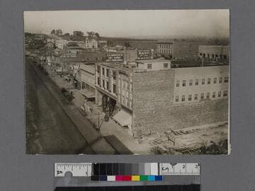 View down Pier Avenue, Venice, California