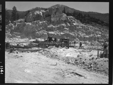 Big Creek - Mammoth Pool - Spillway crest forming