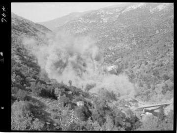 Big Creek - Mammoth Pool - Blasting along penstock line