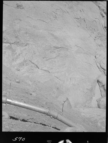 Big Creek - Mammoth Pool - General rock structure in cutoff area