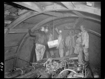 Big Creek - Mammoth Pool - Placing Tunnel sets at Shakeflat - downstream heading