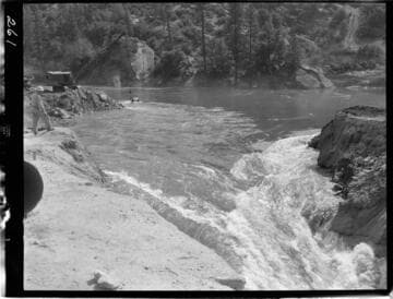 Big Creek - Mammoth Pool - Entrance to diversion channel