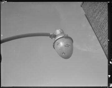 Evidence of vandalism to street lights