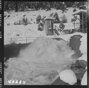 Portal Powerhouse - Total flow 1600 cfs