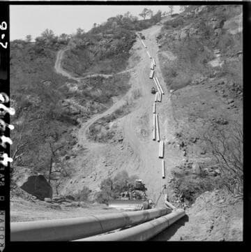 2-6 Tule Siphon  - Distributing pipe along intake slope from "16" draw