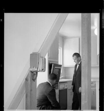 College Park (Gold Medallion Home) housing development at Conejo Village