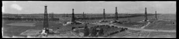 Oil field, Torrance. April 17, 1923