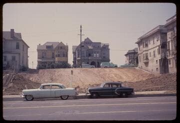 Old mansions on South Bunker Hill Avenue between 3rd and 4th Streets