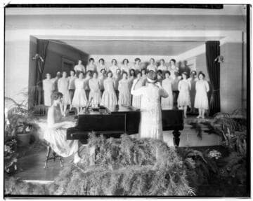 Agnes Woodward School of Whistling recital, Suite 521, 8th and Beacon Street, Los Angeles. 1928