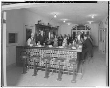 Glen Oaks Barbecue lunch counter, 1075 South Fair Oaks, Pasadena. 1931