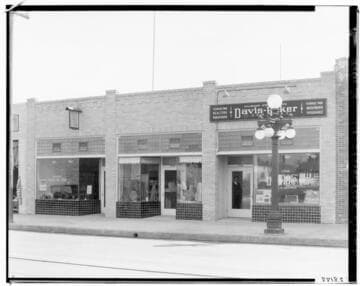 Davis Baker Realtors, 1758 East Colorado, Pasadena. 1926